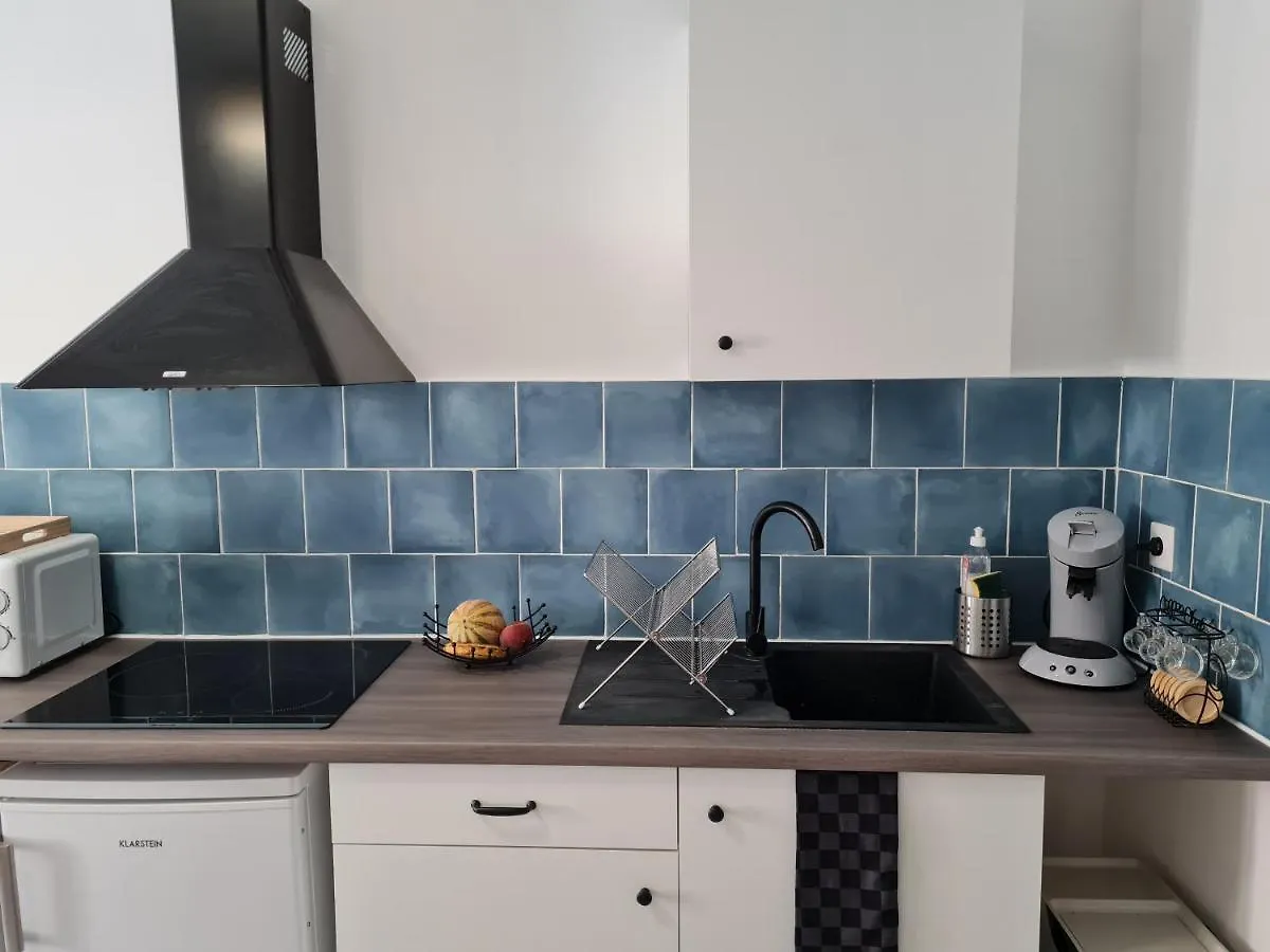 Triplex avec vue sur place du centre historique. Foix Appartement